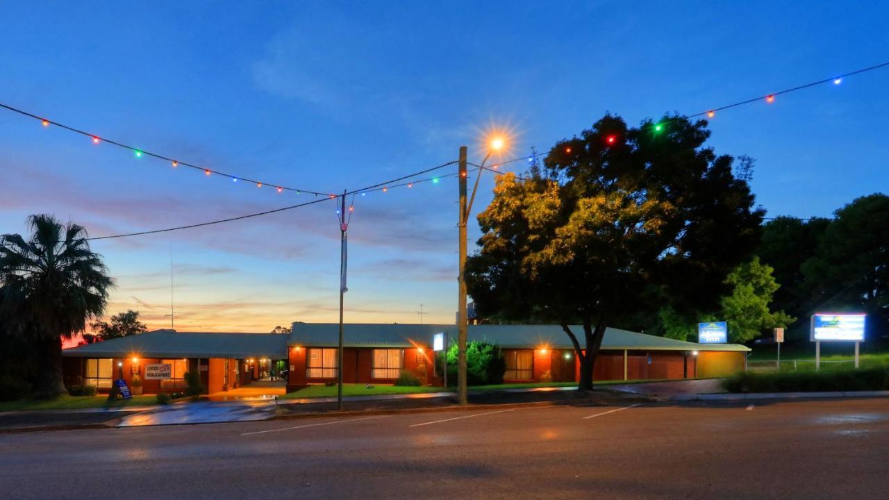Country Roads Motor Inn Narrandera Εξωτερικό φωτογραφία